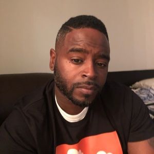 Meet your Posher, Emanuel